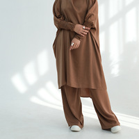 Ensemble deux pièces musulman personnalisé Hafizah pour femme : Tunique longue ample et pantalon large à poignets smockés – Tenue islamique décontractée et modeste