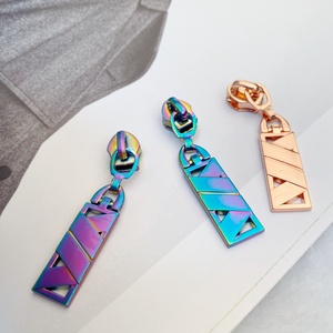 Tirador de Cremallera Personalizado de Alta Calidad, 5 #   Tiradores de Cremallera para Bolsos, Se Aceptan Logotipos Personalizados - Product Image 1