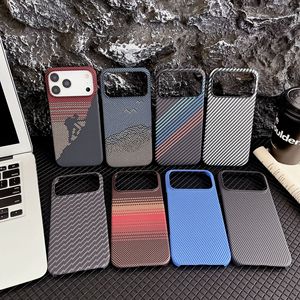 Custodia per telefono di lusso ultrasottile in fibra di carbonio con texture satinata per <span class=keywords><strong>iPhone</strong></span> 17 Air 16 15 14 13 Pro Max, <span class=keywords><strong>cover</strong></span> posteriore antiurto a mezza protezione - Product Image 1