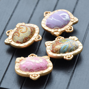 Pendentif Tête de Chat en Brocart Style Chinois, Breloque en Alliage de Zinc avec Sertissage pour Sac, Porte-clés, Collier, Accessoire de Bijouterie - Product Image 1