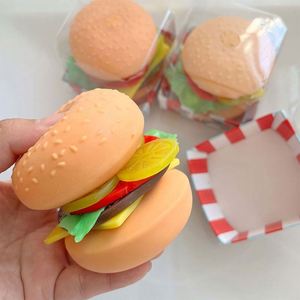 Juguete Antiestrés de Hamburguesa Blanda al por Mayor, Novedad, Bolas Blandas de Hamburguesa con Relleno de Harina de Retorno Lento - Product Image 1