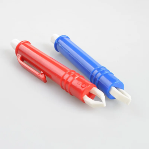 Qbellpet Fabricant vente en gros vente chaude en plastique <span class=keywords><strong>chat</strong></span> chien anti-tiques anti-puces <span class=keywords><strong>pince</strong></span> <span class=keywords><strong>à</strong></span> puces <span class=keywords><strong>pour</strong></span> attraper les tiques des animaux de compagnie - Product Image 4