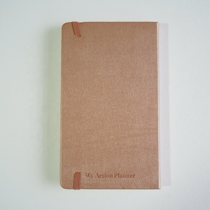 Planificateur d'<span class=keywords><strong>action</strong></span> de luxe en or rose 131*208mm taille A5 Logo personnalisé cahier à couverture rigide en cuir Pu reliure à coudre stationnaire avec sangle - Product Image 4