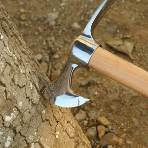 Pico de zanjador de acero inoxidable forjado de grado industrial con mango de madera para uso en exteriores - Product Image 2