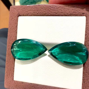 Pierres précieuses en vrac, émeraudes naturelles ovales / en forme de poire / taillées en émeraude, pierres précieuses authentiques en vrac de différentes qualités - Product Image 1