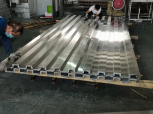 Revestimiento de Pared de Aleación de Aluminio Acanalado Moderno y de Lujo, Paneles Decorativos Ventilados para Interiores y Exteriores, Muros Cortina para Centros Comerciales - Product Image 5