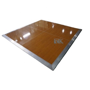 Plancher de danse en bois jaune à grain de bois, assemblable et démontable - Product Image 1