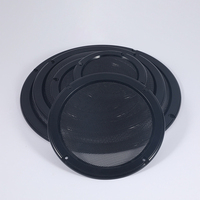 Voiture grille noir maille haut-parleur
