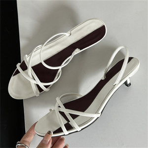 XSD Manufacturer 2025 Summer New Fashion Flat <b>slippers</b> for Women Simple Luxury Comfortable Sandals - Product Image 3