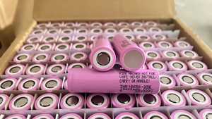 Batterie lithium 18650 3,7 V 2000/2600/3500 mAh, utilisée dans les vélos électriques, les batteries externes, les lampes de poche, les enceintes, les jouets, les lampes solaires - Product Image 3