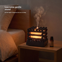 Diffuseur d'huiles essentielles créatif en forme de maison en bois avec humidificateur ultrasonique USB et lumière LED 7 couleurs