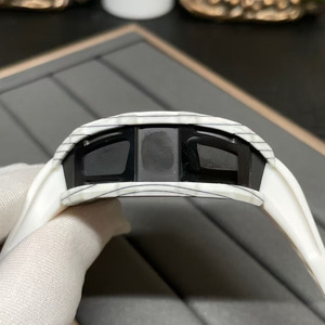 The high-quality and high-end luxury carbon fiber <b>case</b> mechanical <b>watch</b> Tonneau is equipped with a power reserve tachometer - Product Image 5