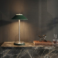 Lampe de table de chevet de luxe élégante pour restaurant, sans fil, à intensité variable, à commande tactile, en cuir cousu de qualité supérieure, rechargeable