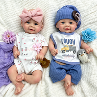 Poupée Bébé Reborn en Silicone de 17 pouces avec Lèvres Souriantes, Sucette Incluse, Jouet de Simulation Mignon avec Yeux Ouverts, Cadeau pour Enfants