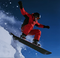 Vente en lot ODM de haute qualité : Snowboard tout-terrain personnalisé en fibre de carbone avec fixations à dégagement rapide et bottes résistantes au froid pour