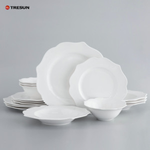 Porcelana fina New Bone China Irregular Blanco Porcelana personalizada Platos de comida de cerámica Platos para restaurante en casa - Product Image 6