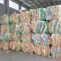 Mousse de garnissage en polyuréthane (PU) recyclé de grade A avec rembourrage rebondi à partir de déchets textiles, emballage en balle de 400 kg, fabriqué en Inde