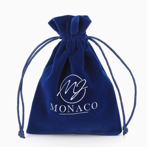 Sac à bijoux et cosmétiques en velours satiné avec fermeture à cordon Emballage cadeau recyclable Personnalisable - Product Image 6