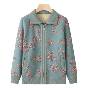 Maglione da donna con fodera in pile, Cardigan in maglia spessa con colletto reversibile, adatto a donne anziane. - Product Image 1