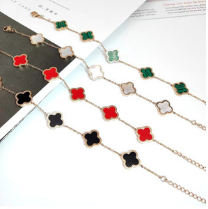 Pulsera de Titanio con Trébol de Cuatro Hojas y Cinco Flores de Fritillaria, Amuleto de Buena Suerte, Estilo Moderno para Mujer - Product Image 1