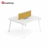 Bureau modulaire de direction haut de gamme pour bureau commercial, poste de travail modulaire pour personnel, mobilier de plan de travail ouvert avec système de cloisonnement en tissu