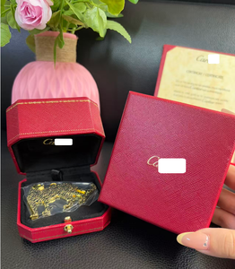 Ornement suspendu de luxe en métal léopard pour rétroviseur de voiture, pendentif artisanal ajouré, emballage cadeau complet pour décoration intérieure automobile - Product Image 2