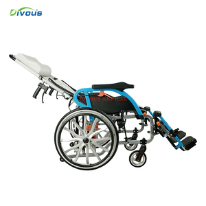 Fauteuil roulant manuel pliable et inclinable en alliage d'aluminium léger de haute qualité pour personne handicapée - Product Image 3