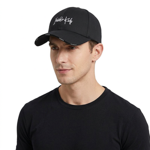 หมวกเบสบอล 6 แผง สำหรับเด็กผู้ชาย ผ้าฝ้ายปักโลโก้ สไตล์สตรีท หมวก Snapback สีดำ สำหรับใส่ลำลอง ขายส่ง - Product Image 1