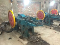 Machine automatique de fabrication de clous à bas prix en Ouganda, au Zimbabwe et en Haïti