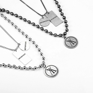 Bijouterie personnalisée estampage flans <span class=keywords><strong>plaque</strong></span> <span class=keywords><strong>gravée</strong></span> disque pendentif en acier inoxydable boule chaîne <span class=keywords><strong>collier</strong></span> - Product Image 1