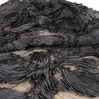 Tissu brodé noir prix usine, tissu organza floral 3D texturé, tissu organza de créateur pour robe de mariée et robe de soirée