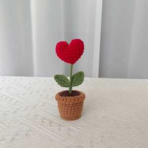 Mini pot de fleurs fait main en crochet, roses et tulipes, pour Noël, la Saint-Valentin, la fête des mères ou Halloween, idées de cadeaux - Product Image 6