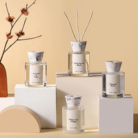 Parfum d'hôtel pour la maison Parfum d'ambiance de luxe Aroma Diffuseur de roseaux de parfum d'huile essentielle sans feu pour la maison