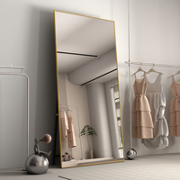 Miroir carré antidéflagrant ultra-mince à LED au design moderne, cadre en métal personnalisé, trois faces de luxe pour les vanités de robe de mariée
