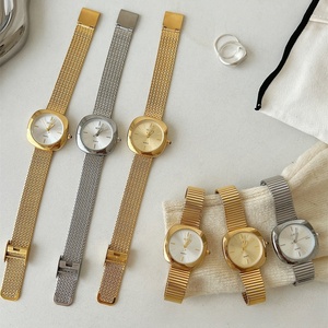 Reloj de oro vintage de alta gama, elegante y exquisito, para mujer, con incrustaciones de diamantes de imitación, de lujo. - Product Image 1