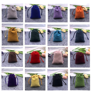 Pochette de maquillage réutilisable en velours avec cordon de serrage pour accessoires de <span class=keywords><strong>téléphone</strong></span> portable et tablette - Product Image 1