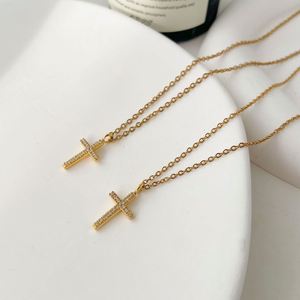 Collier de perles d'eau douce transfrontalier, multi-tendances, avec sertissage de pierres fiable et renforcé, design léger et sécurisé - Product Image 4