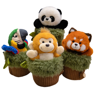 Marioneta de mano de oso panda de peluche en tocón de árbol al por mayor, animal de peluche, regalo de <span class=keywords><strong>cumpleaños</strong></span> para niños, marioneta de mano de mono loro suave - Product Image 1
