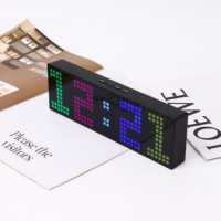 Reloj Despertador Digital LED RGB de Matriz de Puntos Moderno con Temporizador de Cuenta Regresiva/Ascendente, Control por Voz y Calendario para Montaje en Pared o Soporte de Escritorio
