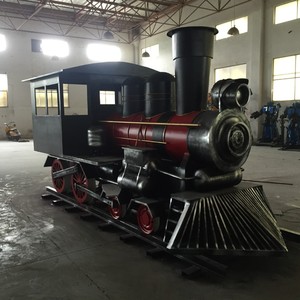 Modèle de locomotive à vapeur en métal pour accessoires de photographie, décoration intérieure et présentation - Product Image 1