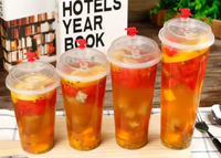 Tasses à bulles en plastique Boba Milktea avec couvercle Logo personnalisé transparent PP alimentaire PET boisson collation tasse avec couvercle aveugle et paille OEM/ODM