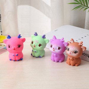 ของเล่นบีบรูปกวางน่ารัก ดีไซน์ใหม่ บรรเทาความเครียด ของขวัญวันเกิดสุดคลาสสิก - Product Image 1