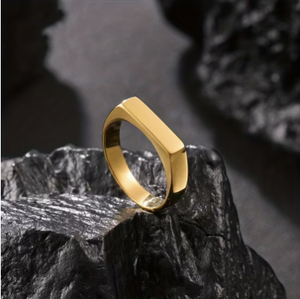 Bague plate large en acier inoxydable doré, élégante et tendance, adaptée aux hommes et aux femmes, pour un usage quotidien, bagues de mariage pour couple N2603331 - Product Image 1
