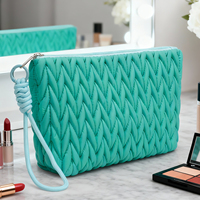 Tas tangan wanita, kantung kosmetik garis Puffer berpergian quilt tahan air nilon