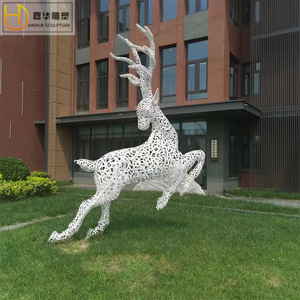 Escultura de Ciervo Ahuecada Jiahua, de Acero Inoxidable Pulido, Adorno de Jardín Independiente para Exteriores - Product Image 1