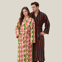 Maßgeschneiderte Herbst-Winter Neuheit: Bedruckter Coral-Fleece Verdickter V-Ausschnitt Cardigan Pyjama Warmer Bademantel Langarm Gemütliche Heimkleidung für
