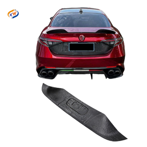 Coperchio del bagagliaio in fibra di carbonio per l'aggiunta di una piastra di copertura al cofano del bagagliaio originale dell'<span class=keywords><strong>alfa</strong></span> Romeo Giulia. - Product Image 1