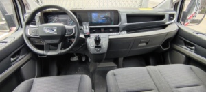 4*2 FORD V362 Petrol 9AT <strong>Automatic</strong> <strong>Gearbox</strong> ICU Ambulance Vehicle with Latest Outside and Inside Design - Product Image 4