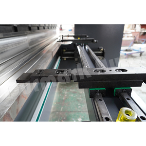 Piegatrice Idraulica NC per Lamiera in Acciaio al Carbonio WC67K 160T 3200mm con Sistema di Controllo E30 e Garanzia a Lungo Termine - Product Image 4