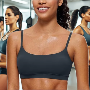 Sujetador deportivo sexy de talla grande para mujer con logo frontal, material de spandex/nailon, soporte medio, transpirable, que absorbe el sudor, cuello en U, 220g - Product Image 2